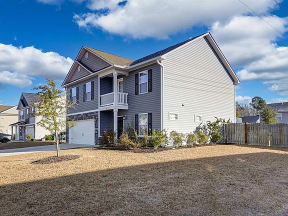 3rd image of 93 Ridge Circle Dr