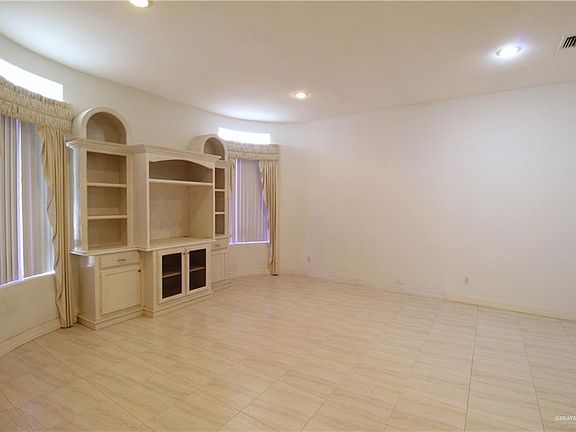 5th image of 2619 Easy St