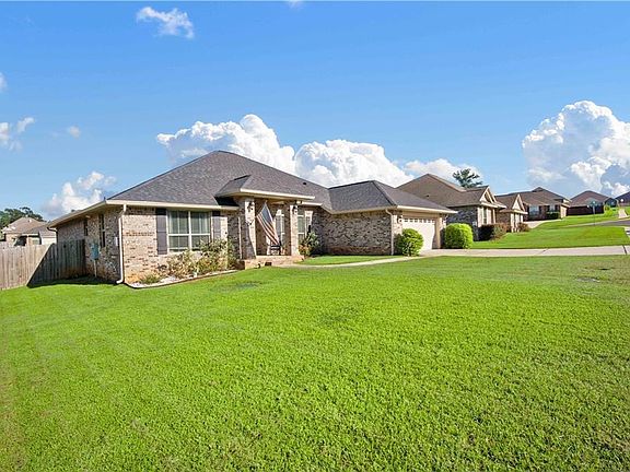 2nd image of 2147 Nadine Ln