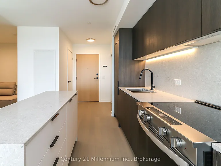 31 Huron St #511 — Photo 11