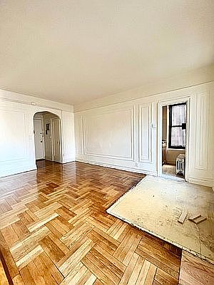 2nd image of 288 Crown St #2N