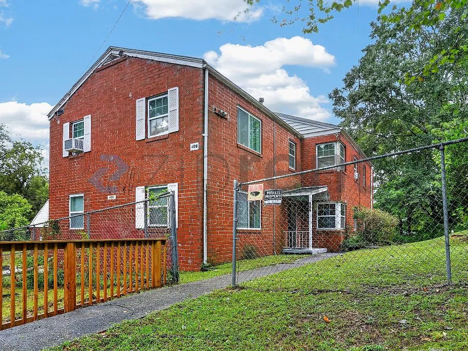 406 Tazor St NW #2