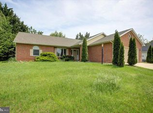 6929 Fairway Oaks, Fayetteville, PA 17222