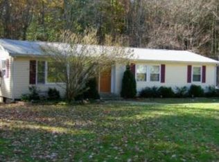 5 Autumn Cir, Plaistow, NH 03865