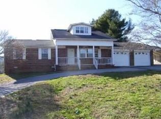 185 Mount View Rd, Jacksboro, TN 37757