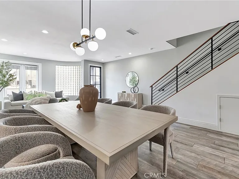 620 22nd St — Photo 13