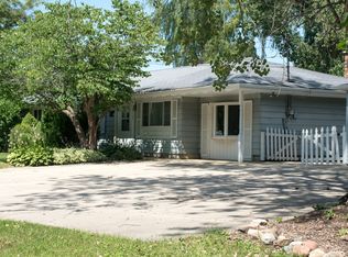 10130 11th Ave, Pleasant Prairie, WI 53158