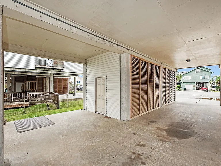 336 Admiral Cir — Photo 39