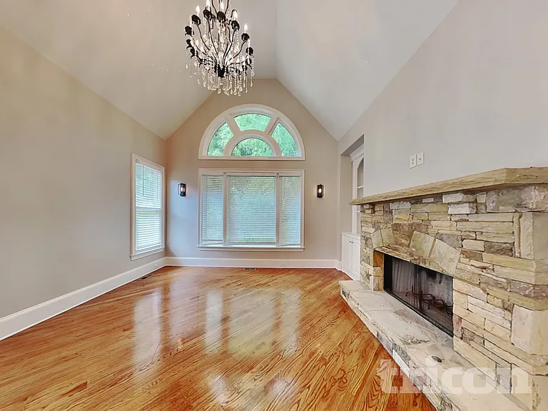 5840 Cool Springs Dr — Photo 20
