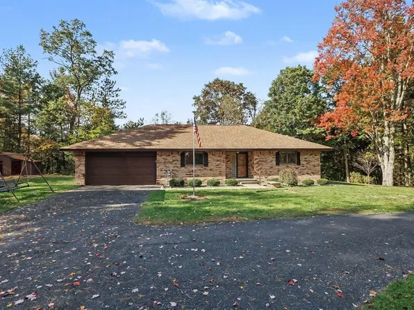 5310 S Riverview Dr, Lake City, MI 49651