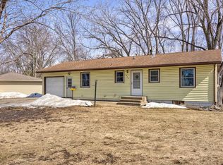 607 Ladonna Ln, Faribault, MN 55021