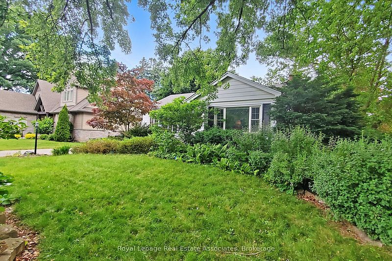 Burlington House for rent - 3 Bedrooms — photo 11