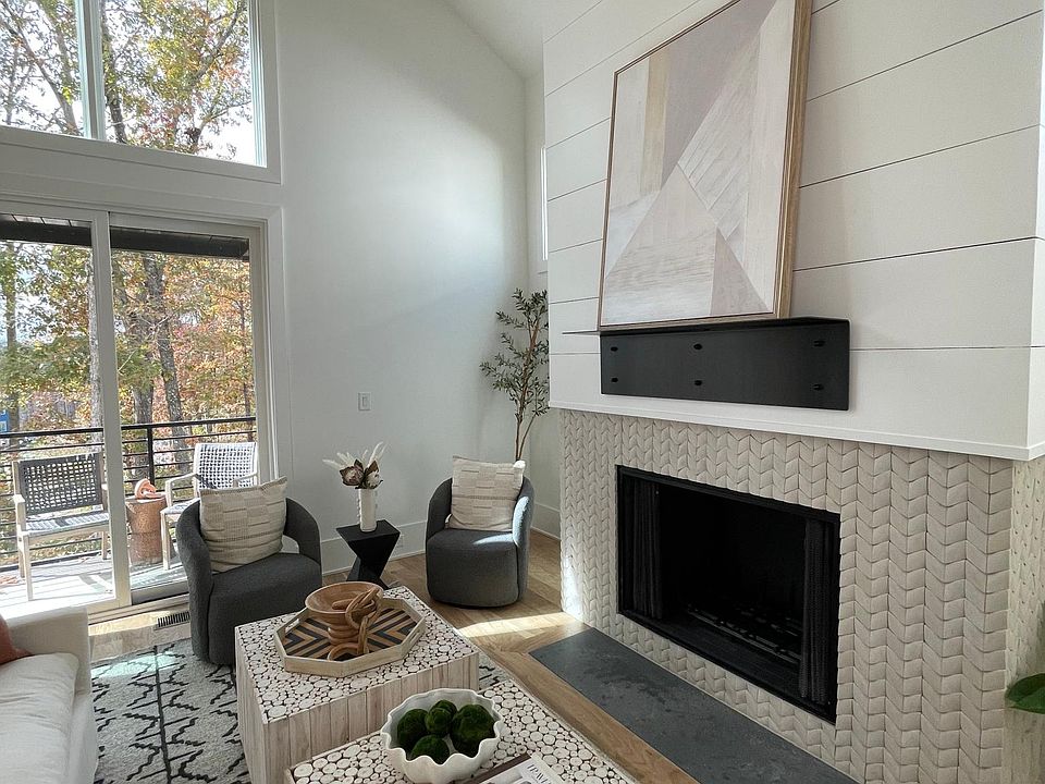 Show house (similar but not identical) fireplace.