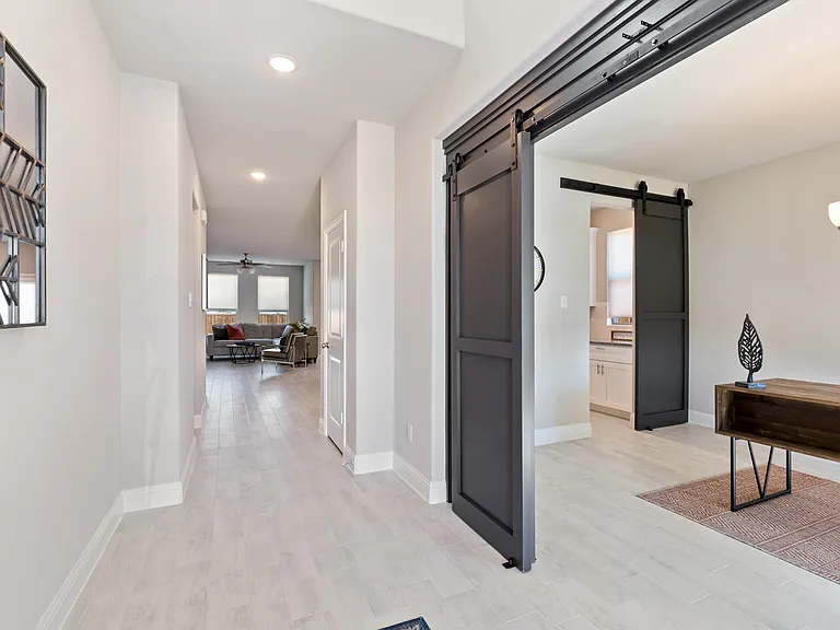 950 Waterview Dr — Photo 23