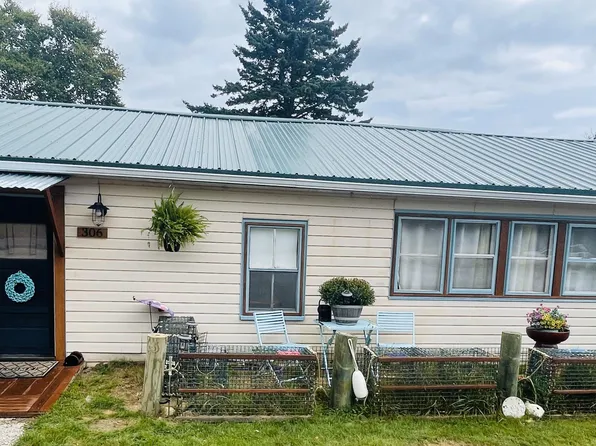 306 Minturn Road, Swans Island, ME 04685