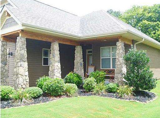 2nd image of 1054 Dodie Dr
