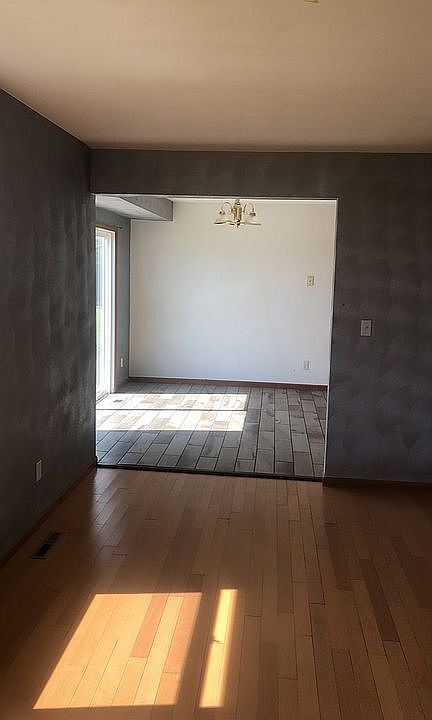 1st image of 7272 Salzbrenner Ln