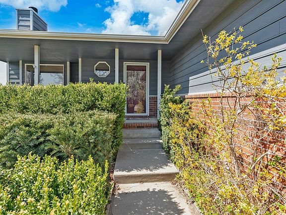 5th image of 1743 N Basswood Ct