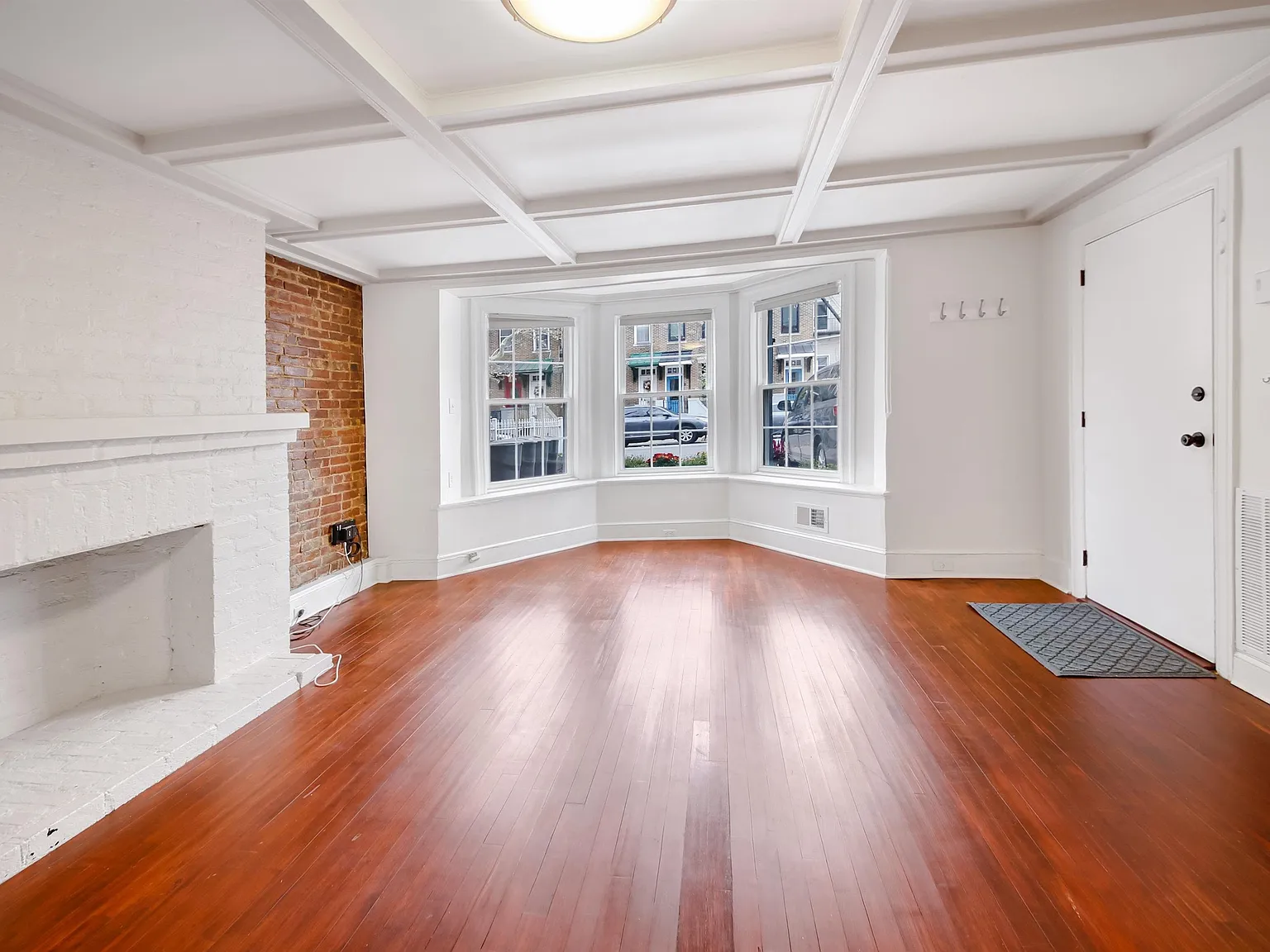 1 bed, 1.0 bath, 700 sqft, $1,850 — Photo 4