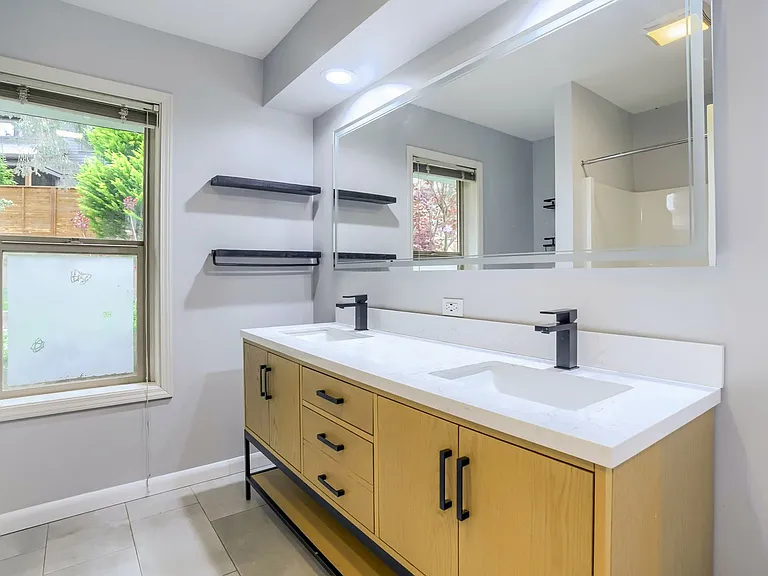 15050 SW 141st Ave — Photo 19