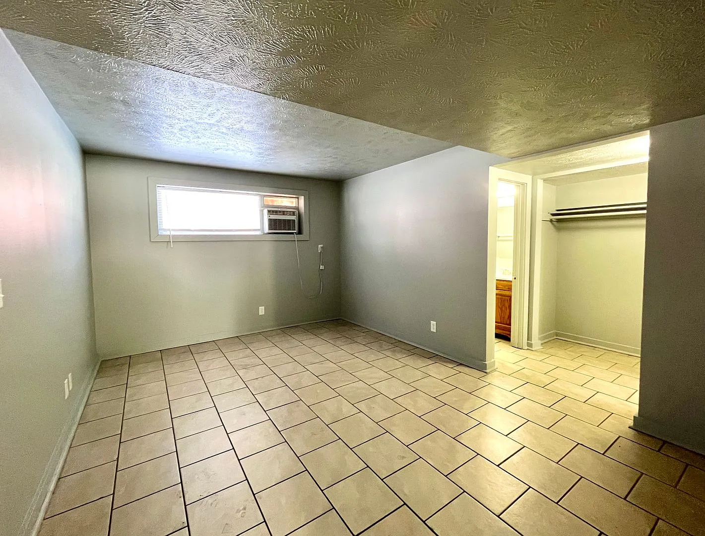 Redman Avenue 4602 - 4608 — Photo 2