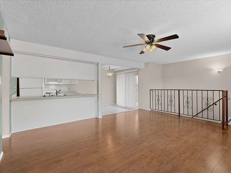 8445 Chambers Ct NE #D — Photo 6