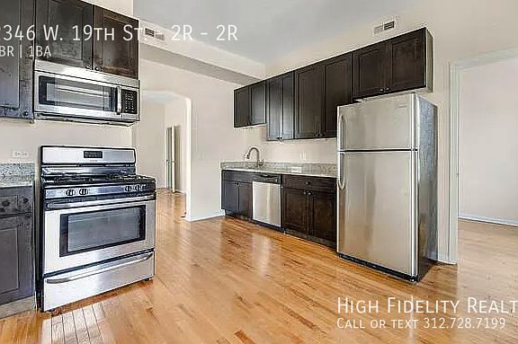 2nd image of 2346 W 19th St #2R