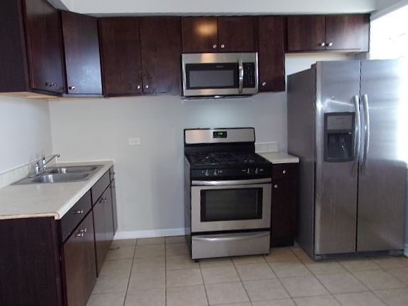 2nd image of 7028 S Eberhart Ave #2