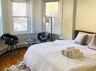 200 Winthrop Rd, Brookline, MA 02445