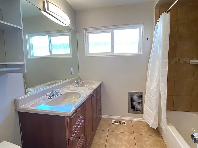 6243 Dorothy Dr — Photo 13