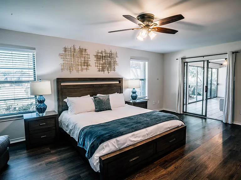 6309 Riviera Dr — Photo 11