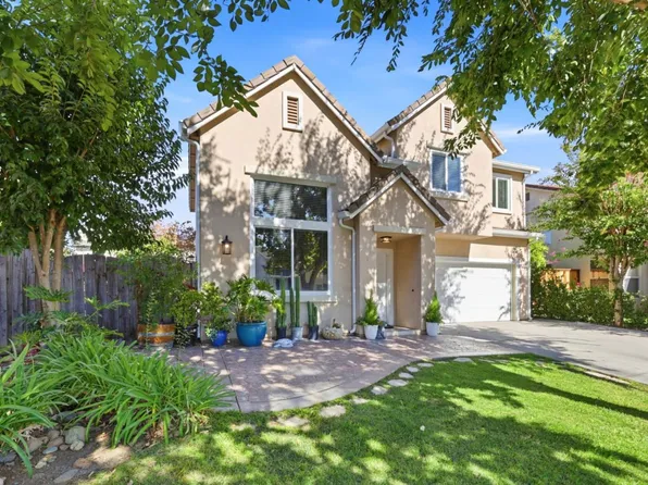 8790 Floral St, Gilroy, CA 95020