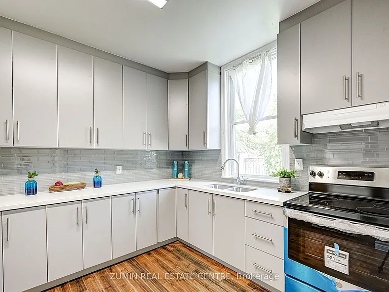 37 John St — Photo 6