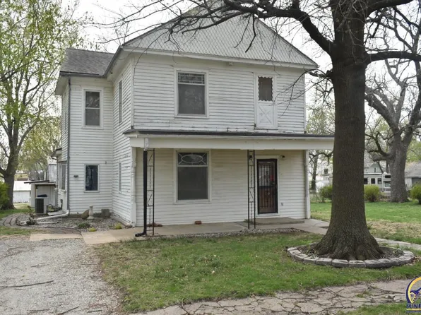 511 Cottage St, Nortonville, KS 66060
