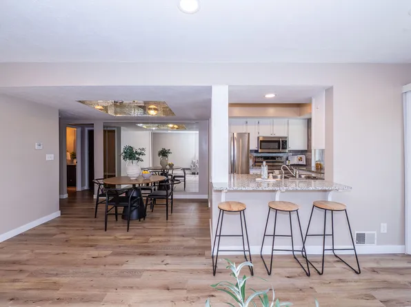 325 E 2550 N APT 120, North Ogden, UT 84414