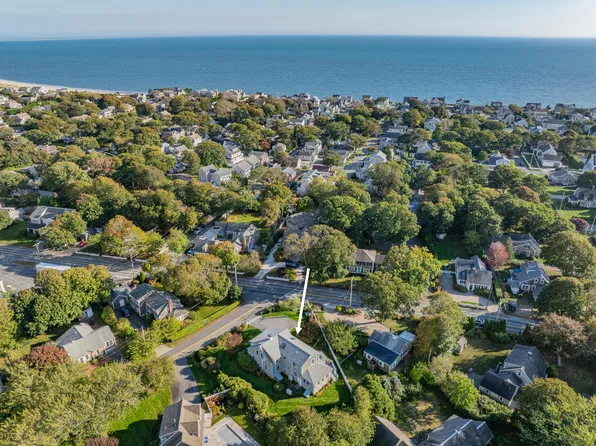4 Wyndymere Road, Harwich Port, MA 02646