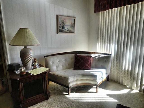4th image of 12119 Sunny Glen Ln APT D1