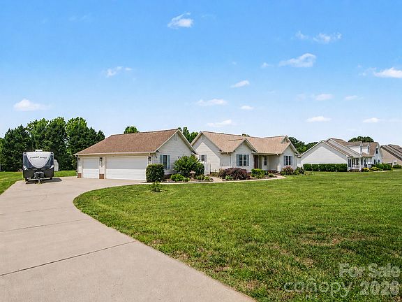 4th image of 290 Deal Estate Dr