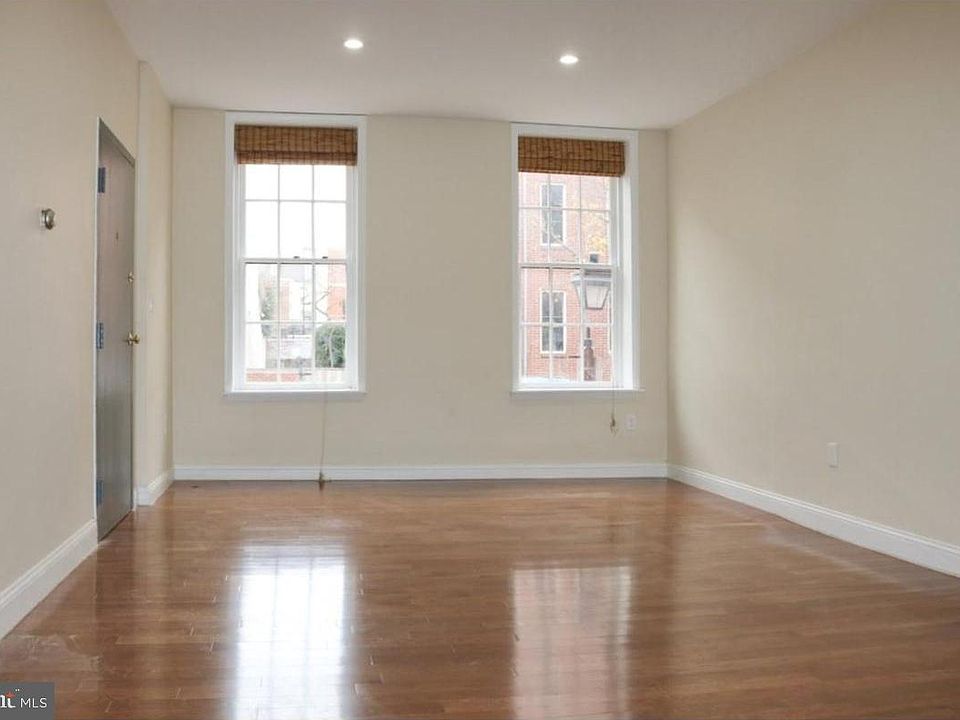 1st image of 125 Pine St #1