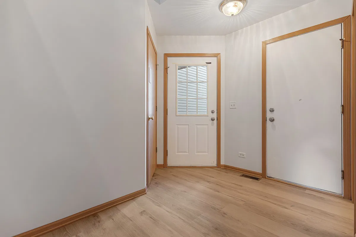 3 bed, 2.5 bath, 1668 sqft, $2,550 — Photo 4