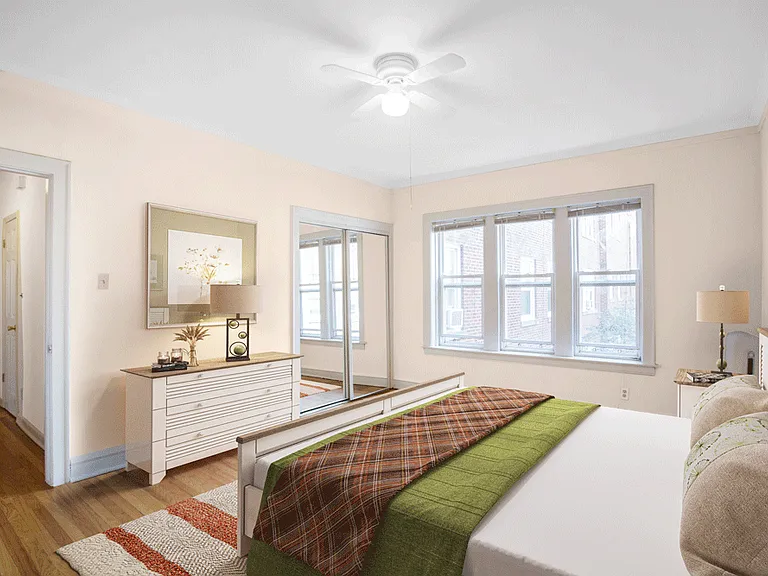 Wolcott Court - 1828 W Lawrence Ave — Photo 5