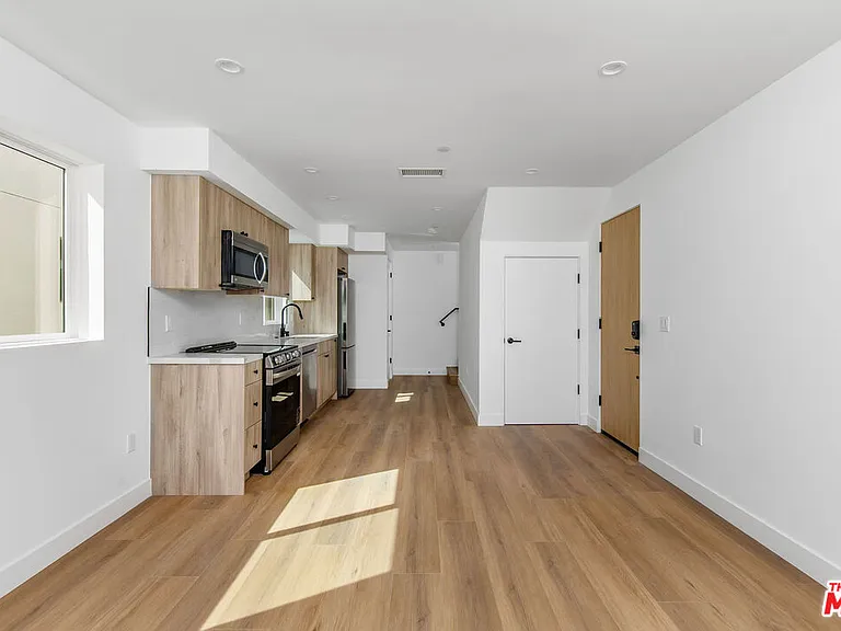 4301 N Tujunga Ave — Photo 13