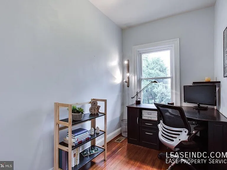 1414 Oak St NW — Photo 26