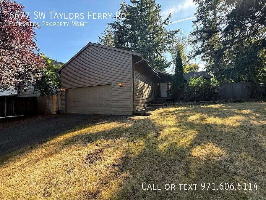 Charming Home with Private Backyard, Wood Fireplace & 2-Car Garage! — Photo 4