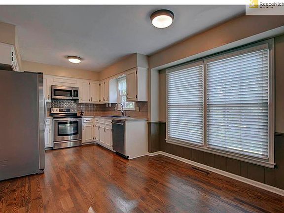 Large and Open Kitchen and Eating Area.