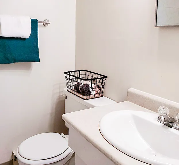 1025 Munroe Ave #202 — Photo 12