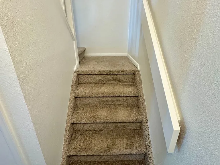 2640 Hearthwood Ln — Photo 17