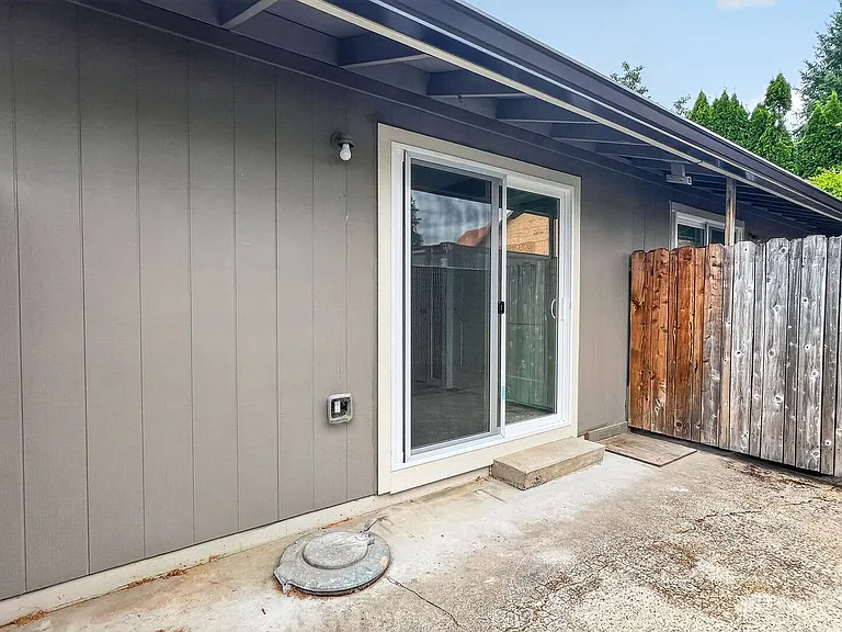 1913 23rd Ave #4 — Photo 14