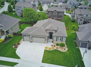 2405 SW River Spring Rd, Lees Summit, MO 64082