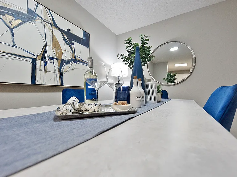 Dining area decor